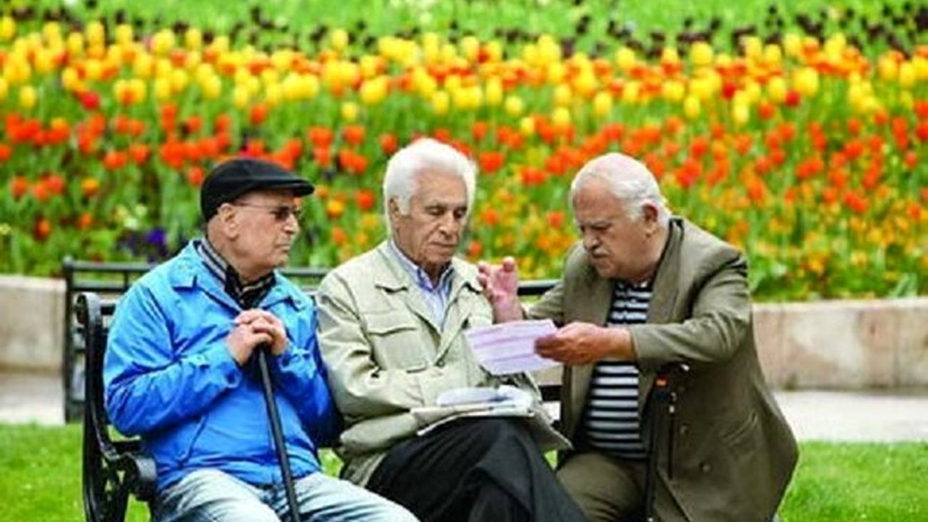 سورپرایز یلدایی برای این گروه از بازنشستگان