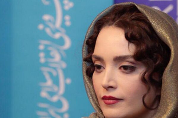 گریم خاص بهنوش طباطبایی در نمایش الیور توئیست! +فیلم