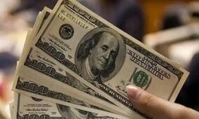 دلار سال 1403 را با این قیمت آغاز کرد

