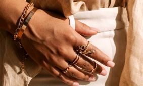 فایده های بی نظیر طلا / ۱۰ ویژگی معجزه آسای طلا برای خانم ها