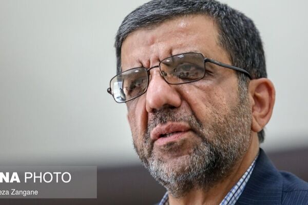 هشدار ضرغامی: افول اتحاد داخلی، کشور را در مرحله خطرناک می‌برد