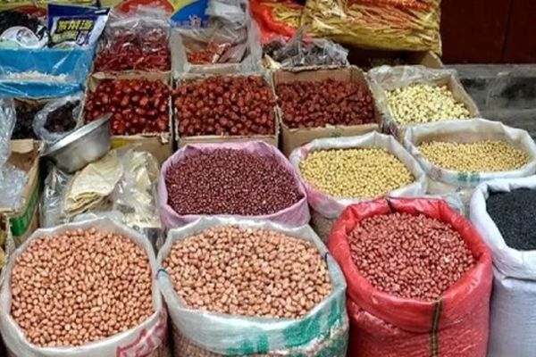 گرانی عجیب در بازار حبوبات / قیمت نخود و لوبیا قرمز نجومی‌ شد + قیمت ها