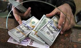 از کجا باید دلار خرید ؟! / از مجسمه فردوسی تا پاتوق دلالان !