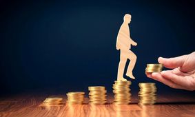 اعتراض نماینده مجلس به بحران حقوق‌ها؛ ۲۰ درصد افزایش حقوق کافی نیست!