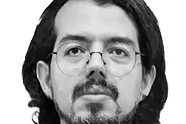 آزادی حق ابراز خویشتن و تعریف جرم سیاسی