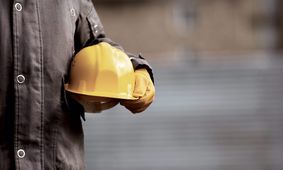 بی‌عدالتی در حقوق کارگری/ داستان تلخ کارگران بدون شناسنامه