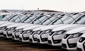 بازار خودرو به لرزه افتاد /قیمت ها به نفع خریداران تغییر کرد +جدول