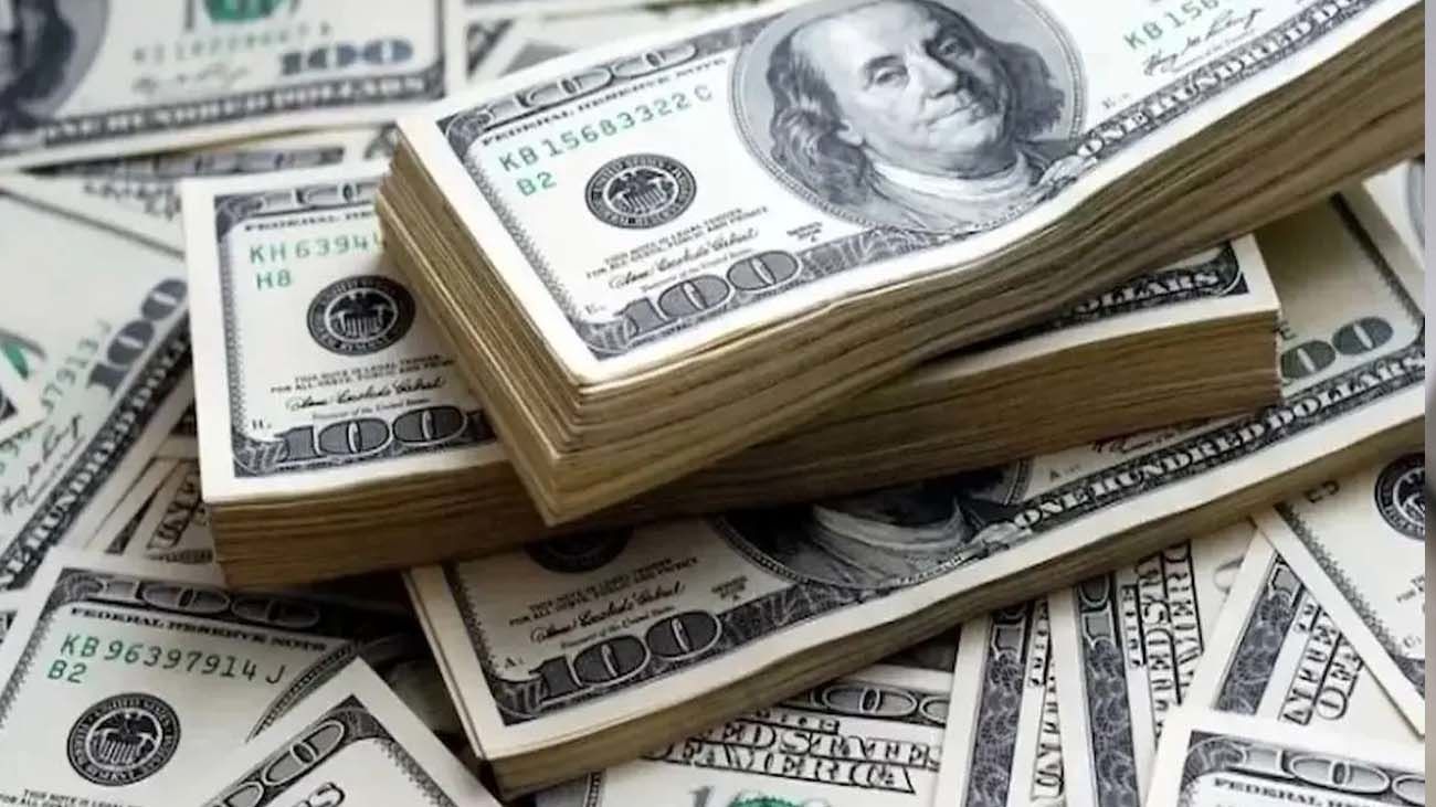 افشای یک رانت جدید از کانال مناطق آزاد /با ارز دولتی پارچه وارد می کنند و به قیمت گزاف می فروشند