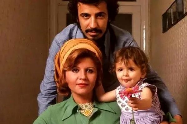 تصویری که همگان را شوکه کرد؛ «زری خوشکام» بازیگر سینمای قبل از انقلاب در 75 سالگی!