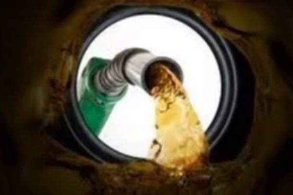 شوک بزرگ: وزیر نفت از افزایش قیمت سوخت پرده برداشت!