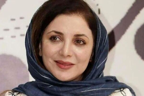 نگاهی به ۵ عکس خاص رویا میرعلمی با استایل لاکچری و رسمی اش
