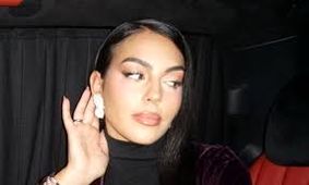 هدیه کمیاب رونالدو به جورجینا عربستانی ها را شوکه کرد + فیلم