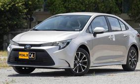 مقایسه قیمت کارخانه و بازار آزاد محصولات تویوتا مرداد ۱۴۰۴