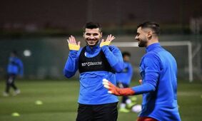 اولین عکس از خواهر چشم رنگی سعید عزت الهی ! / زیبایی این دختر جادویی است !