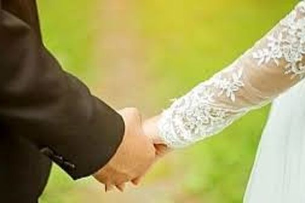 زیباترین زن دنیا همسر این پیرمرد است / با دیدن این عکس شوکه می شوید !
