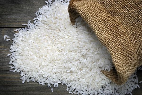 
خبر خوش درباره ورود دریایی از برنج به ایران
