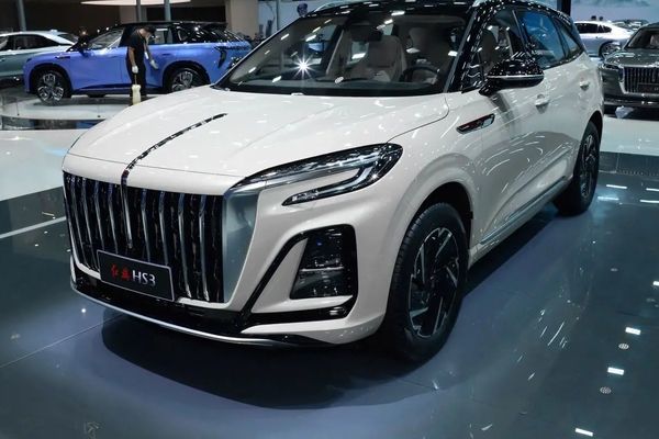 ایران‌خودرو از لاکچری‌ترین خودروی خود رونمایی کرد