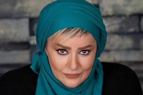 عکس خاص نعیمه نظام‌دوست با اکسسوری‌های طلایی پر زرق و برق!