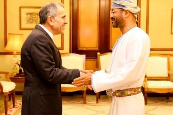 سفر تخت‌روانچی به عمان؛ پشت پرده بازگشت دوباره به مسقط