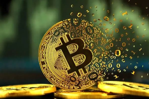 بیت‌کوین اوج گرفت؛ نقش کاهش نرخ بهره آمریکا چه بود؟