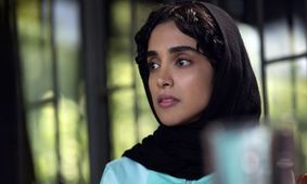 نگاهی به استایل الهه حصاری؛ چگونه با لباس‌هایش همیشه می‌درخشد؟