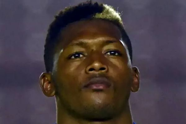 فاجعه در دنیای فوتبال: بازیکن اکوادوری در خانه خود کشته شد!