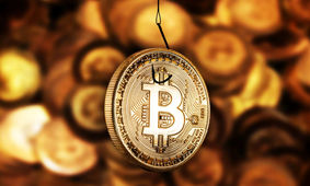 سود در خرید بیت‌کوین است یا فروش؟ /  قیمت ها در منگنه ایستایی یا جهش