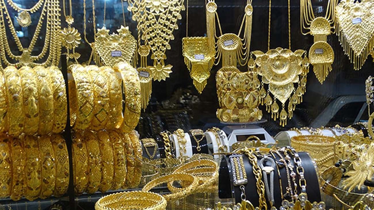 پیش بینی قیمت طلا و سکه ۱۶ فروردین ۱۴۰۴ / طلا در تله دلار