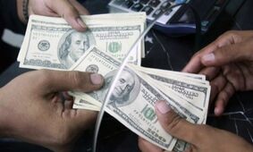 دلار بدون جهش در میانه جنگ؛ دولت چطور بازار را مدیریت کرد؟