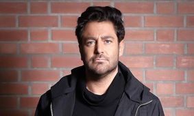 صبحانه شگفت‌انگیز رضا گلزار بعد از ازدواج؛ نیمرو و آووکادوی رژیمی!