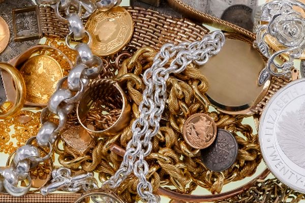 قیمت طلاوسکه امروز ۱۳ مهر ۱۴۰۴ / طلای ۱۸ عیار چند؟