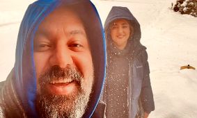 لحظات خاص نرگس محمدی و علی اوجی در جشن تولدی جنجالی + عکس‌های کمتر دیده‌شده