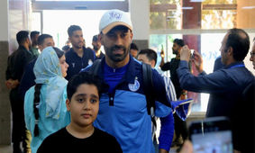 استقبال پرشور هواداران از کاروان استقلال در خرم آباد!