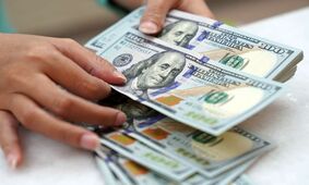 ۳ پیش بینی از قیمت دلار / بازار ارز باثبات می‌ماند