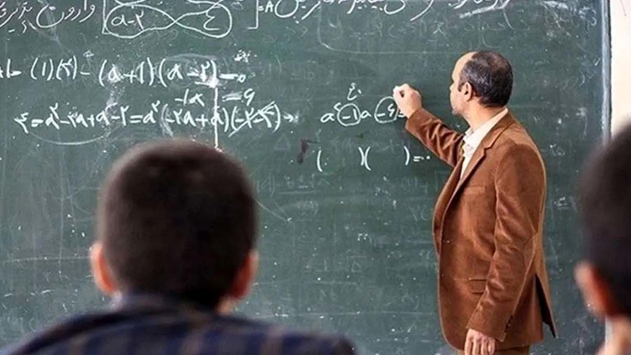 بازنشستگی این گروه از معلمان ممنوع شد +جزییات