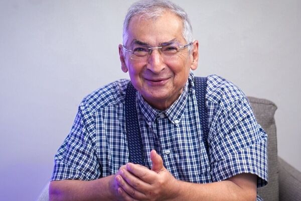 چرا صادق زیباکلام در تحلیل بحران‌های سیاسی زیاد خطا می‌کند؟