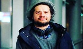 اولین عکس از مادر علی صادقی / باورنکردنی است !