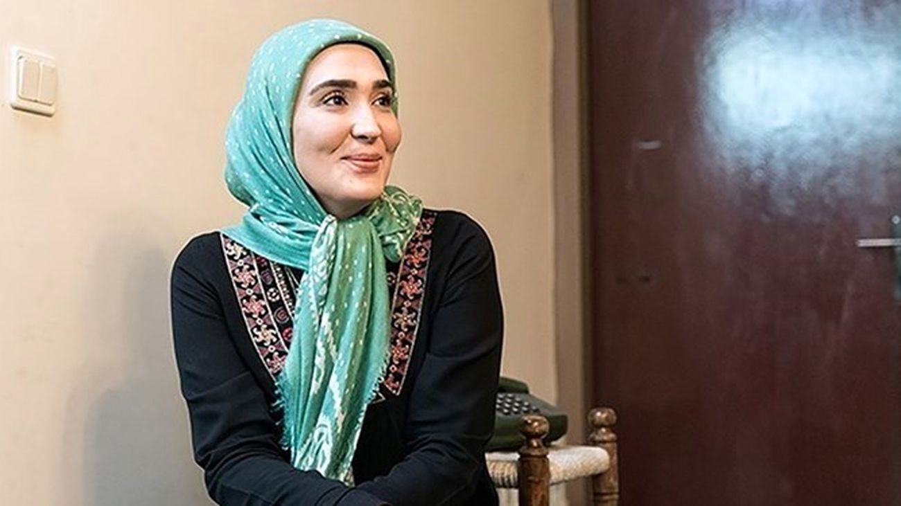 عکس دیده نشده از زهره فکور صبور در آغوش یک مرد / قبل از فوتش شکار شد !