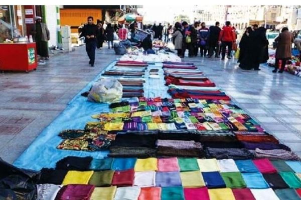 دست فروشی⁩ در تهران ⁧ لاکچری⁩ شد / دستفروشی در پایتخت تغییر چهره داد