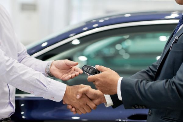 طرح شگفت‌انگیز خودرو با نصف قیمت مخصوص بازنشستگان