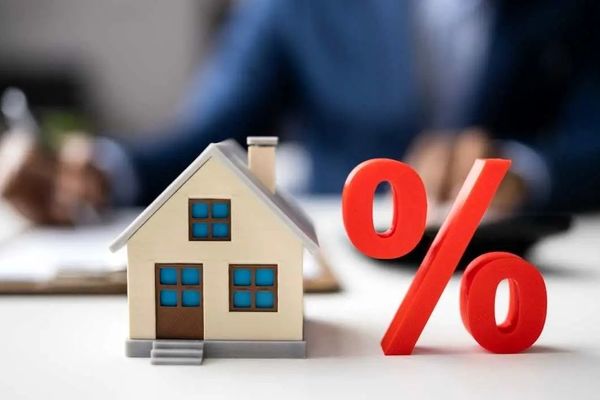 شوکه شدن بازار مسکن از حرکت عجیب ترامپ؛ وام ۵۰ ساله برای جوانان!