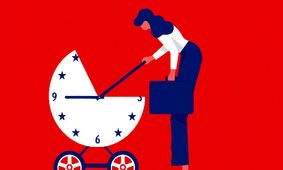 آیا می‌توان در دوران مرخصی زایمان از بیمه بیکاری استفاده کرد؟