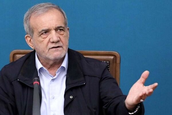واکنش تند پزشکیان به انتقادها درباره بنزین/ ۱۳۰ هزار تومان می‌خریم، ۱۵۰۰ تومان می‌فروشیم؟ 