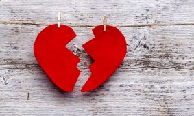 خیانت مرد عاشق با دوست صمیمی زنش / سمیرا یک شبه نابود شد !