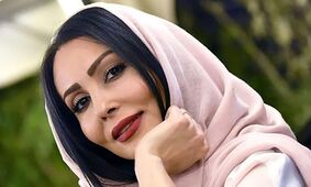 منشوری ترین عکس از پرستو صالحی در اتاق خوابش / مجری عشق ابدی بدون حجاب روی تخت !