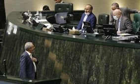 استیضاح وزیر صمت با لابی گری متوقف شد؟ /پرده برداری نماینده مجلس از عامل توقف استیضاح فاطمی امین