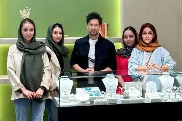 طلافروشی مشهور سنجاق قربانی سرقت میلیاردی! شاهرخ استخری در شوک بزرگ!