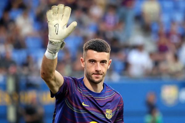 قرارداد خوان گارسیا با بارسلونا رسمی شد +عکس