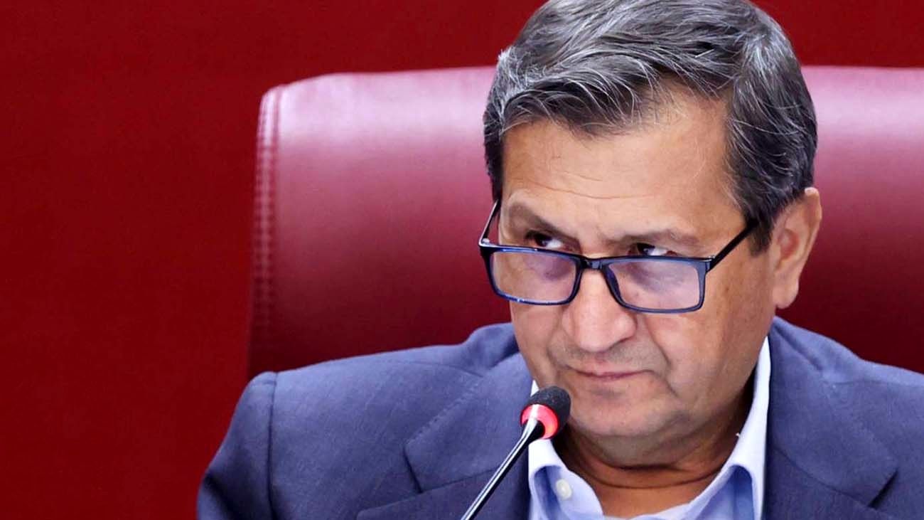 زمان جلسه استیضاح وزیر اقتصاد مشخص شد / گام های لرزان همتی + فیلم
