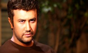 شاهرخ استخری: بازیگری برایم کسل‌کننده شد، بلاگر شدم!